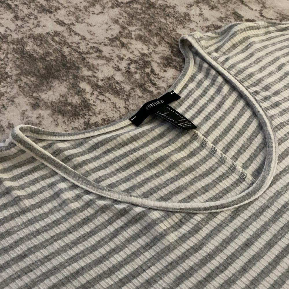 Forever 21 grey and white stripe shirt - Picture 3 of 5